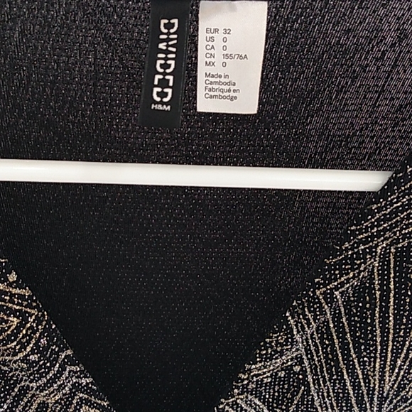 Small Black sparkly Dress - Picture 2 of 4